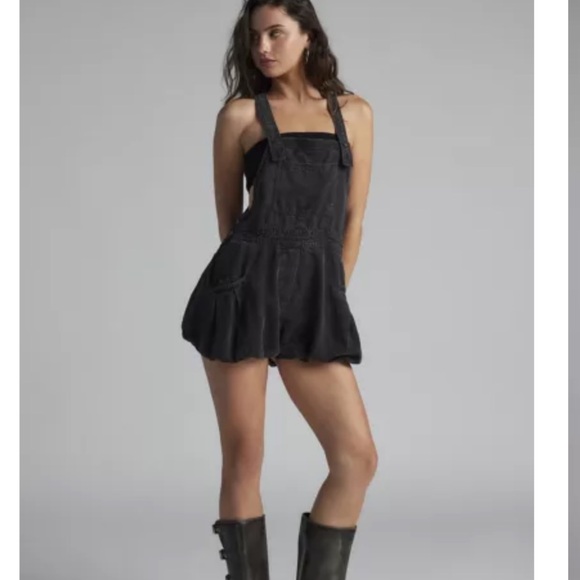 BDG Lou balloon romper - Picture 1 of 5